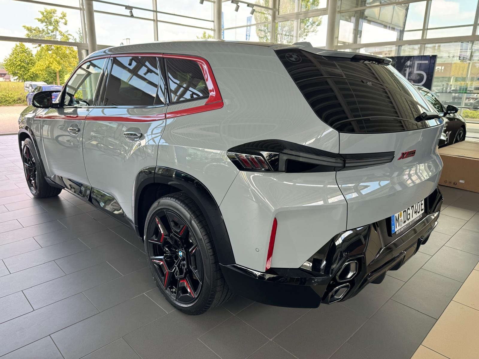 BMW XM Red Label — photo 2